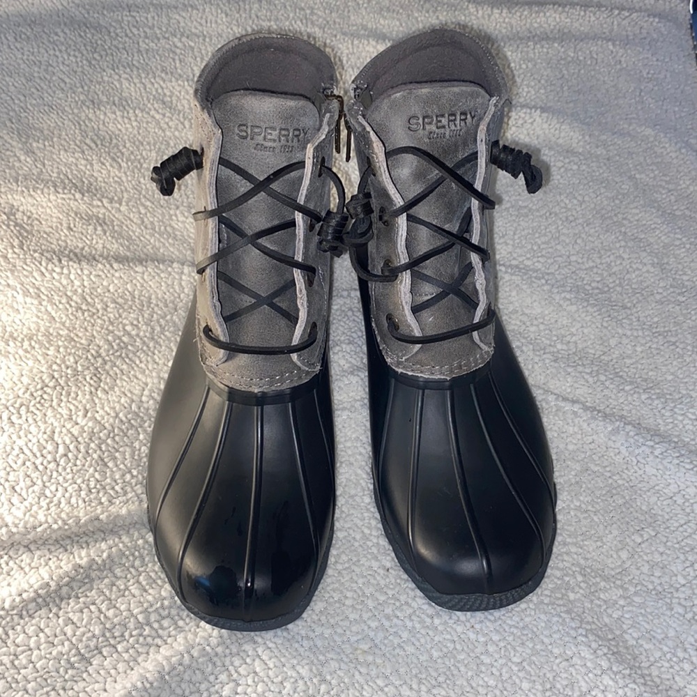 Women sperry boots